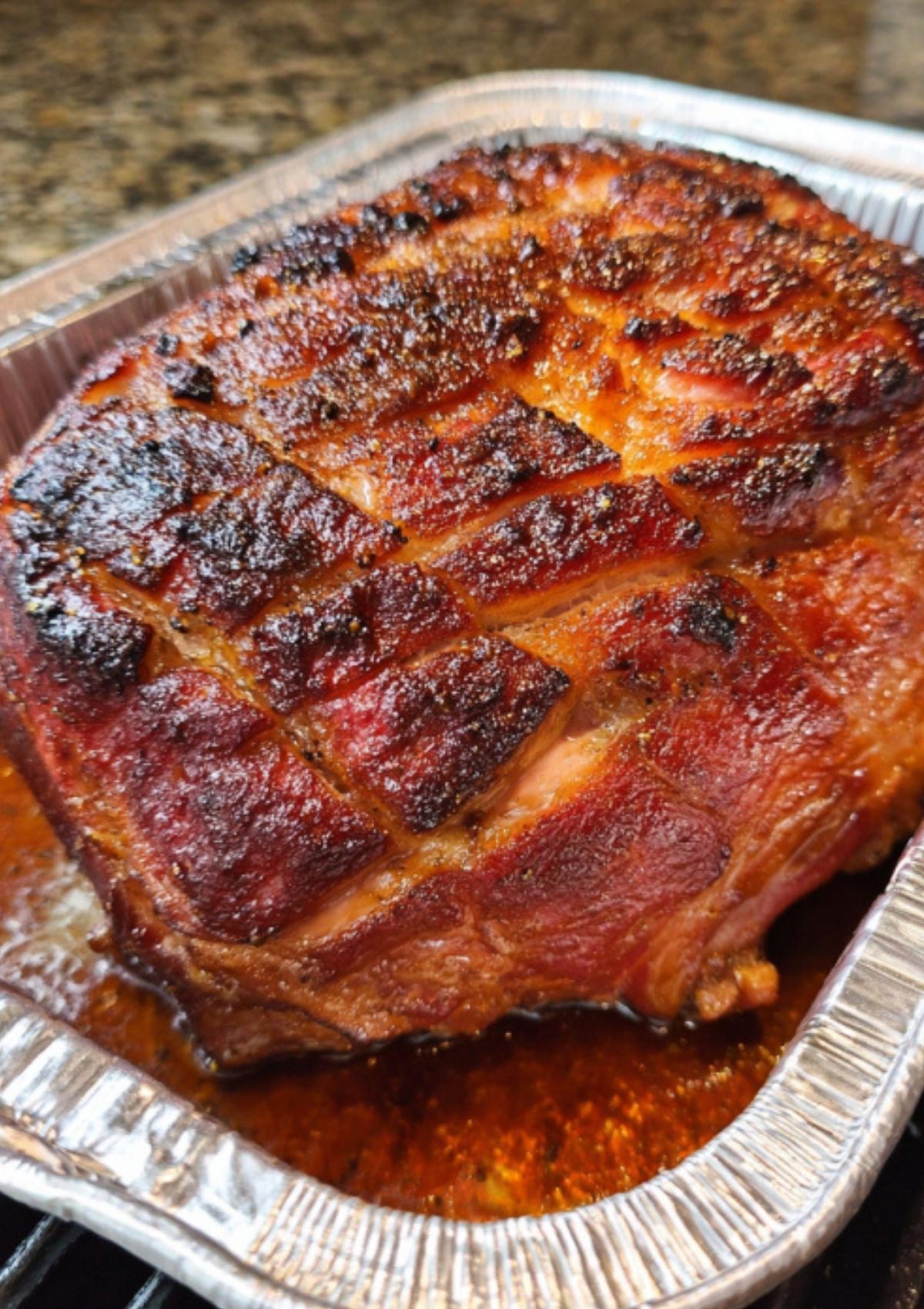 Perfectly smoked ham with caramelized edges for family gatherings